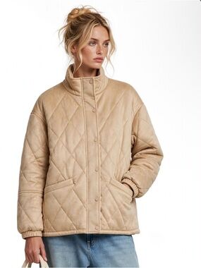 3 for $25 NWOT light tan quilted jacket
